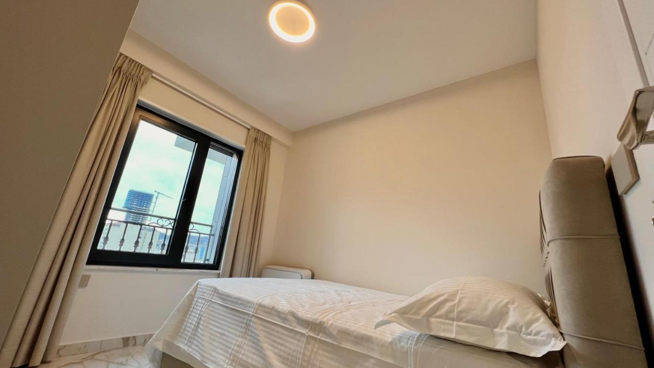 Zeus Tirana Suite Deluxe Buitenkant foto