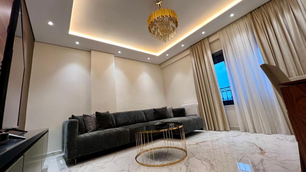 Zeus Tirana Suite Deluxe Buitenkant foto