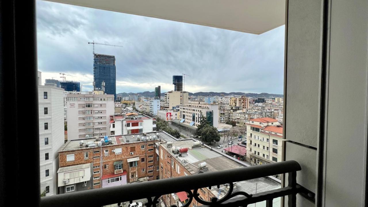 Zeus Tirana Suite Deluxe Buitenkant foto